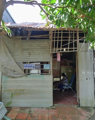 Mẹ nằm đếm từng ngày để... từ giã con