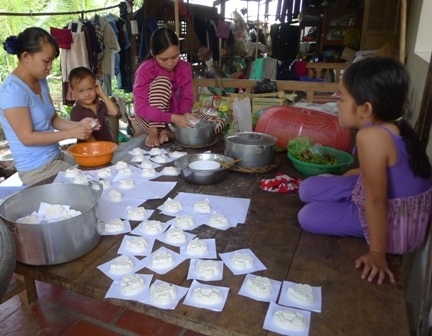 Số gia đình còn giữ được nếp xưa thế này ở miền Tây không còn là bao