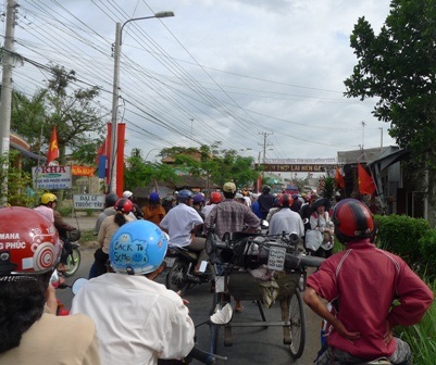 Điểm kẹt xe tại cầu Gạch Nhum quy mô hơn