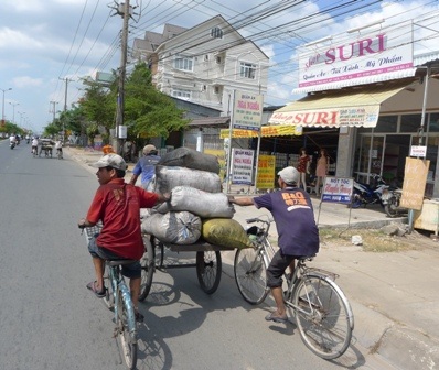 Nào anh em ta cùng tiến!