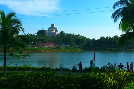 Khi cáp treo hoàn thành du khách có thể thưởng ngoạn toàn cảnh núi Cấm