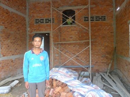 Thăm lại gia đình Việt, Nam, Hạnh, Phúc