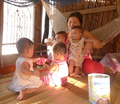 Cuộc chiến tranh giành sữa ngày nào cũng tái diễn