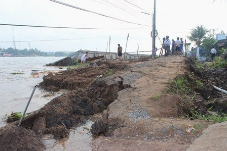 Theo chủ đầu tư ước tính tổng thiện hại trong vụ sạt lở này khoảng 1,5 tỷ đồng (ảnh Phạm Tâm)