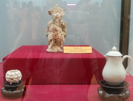 Một ít vật dụng do ngâm lâu dưới nước, thời gian,... nên đã úa màu