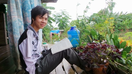 Dù khuyết tật nhưng lúc nào Trí cũng lạc quan và luôn tin vào những điều tốt đẹp ở phía trước