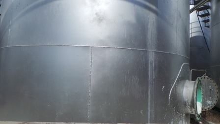 Khi sự cố xảy ra, ông Dũng chỉ đạo phá nắp van dưới để đưa các nạn nhân ra khỏi bồn