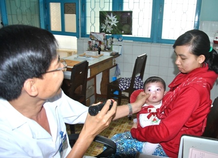 Bệnh đau mắt đỏ rất dễ lây lan