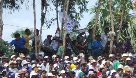 Mắc võng trên cây