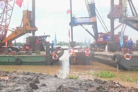 Theo dự kiến cây cầu dây văng thứ hai bắcqua sông Tiền sẽ hoàn thành trong 5 năm tới