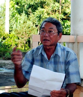 Quan xã thi nhau “giữ hộ” dân tiền chính sách