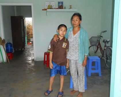 Nhờ bạn đọc chung tay cùng với địa phương đã giúp mẹ con chị Hằng có căn nhà kiên cổ để ở