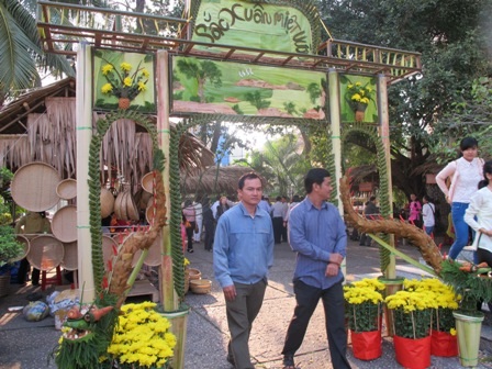 Hối hả đón xuân - 16 Xay bột