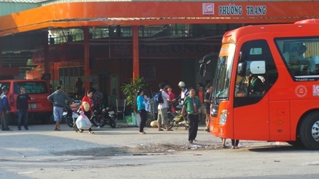 Dân miền Tây “cuồn cuộn” trở lại thành phố