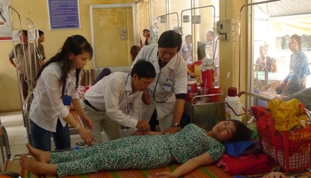 Hàng trăm công nhân nhập viện nghi ngộ độc thực phẩm