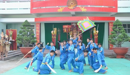 Một tiết mục văn nghệ của sinh viên Trường ĐH Đồng Tháp.