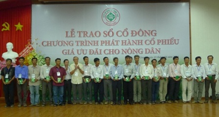 Nông dân chi triệu đô mua cổ phiếu