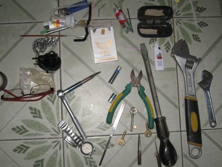 Dụng cụ hành nghề trộm cắp tài sản của Nhuận