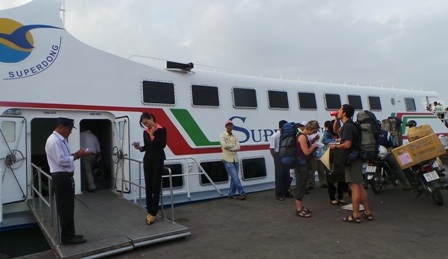 Chợ đêm Dinh Cậu - sức hút cho đảo ngọc Phú Quốc