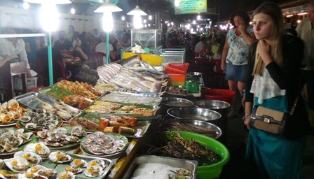 Và một số món được chế biến sẵn trông rất bắt mắt