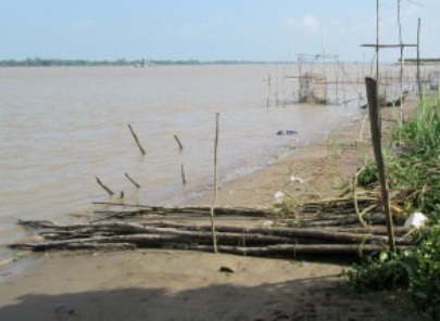 Nửa đêm, nam thanh niên nhảy cầu tự vẫn - 2 Nơi người dân phát hiện xác chị N.