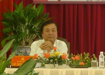 “Rèn” cán bộ biết cười, sa thải người kém năng lực - 1 “Rèn” cán bộ biết cười, sa thải người kém năng lực