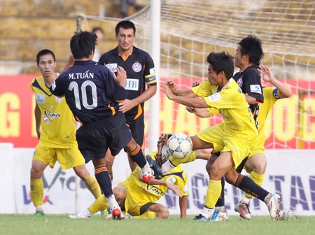 SHB Đà Nẵng chia điểm đáng tiếc tại "chảo lửa" Lạch Tray - 2