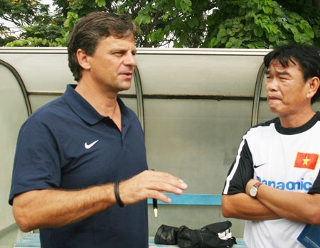 HLV Falko Goetz “chào” sân Mỹ Đình - 1