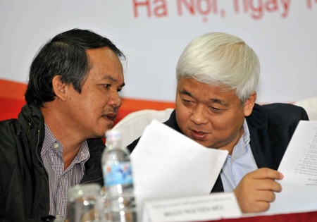 Các ông bầu nói gì trong ngày “khai sinh” ra VPF? - 2 Các ông bầu nói gì trong ngày “khai sinh” ra VPF? - 2