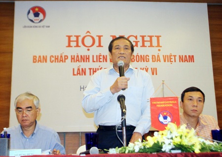 VFF khẳng định việc bán bản quyền cho AVG diễn ra đúng pháp luật - 2 VFF khẳng định việc bán bản quyền cho AVG diễn ra đúng pháp luật - 2