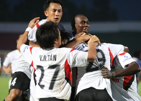 ĐT Long An tiếp tục “trảm” tướng - 1