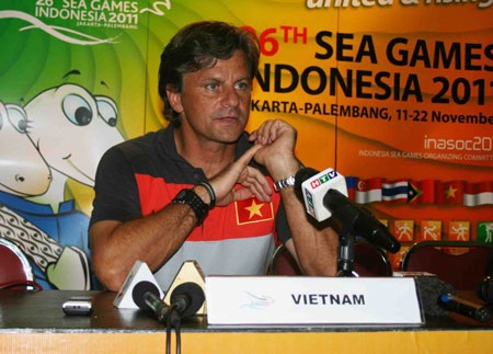 HLV Falko Goetz chính thức chia tay tuyển Việt Nam - 1 HLV Falko Goetz chính thức chia tay tuyển Việt Nam - 1