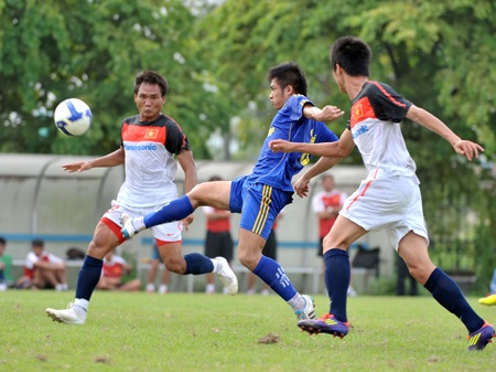 U23 Việt Nam dễ dàng đánh bại Hà Nội T&T - 2 U23 Việt Nam dễ dàng đánh bại Hà Nội T&T - 2