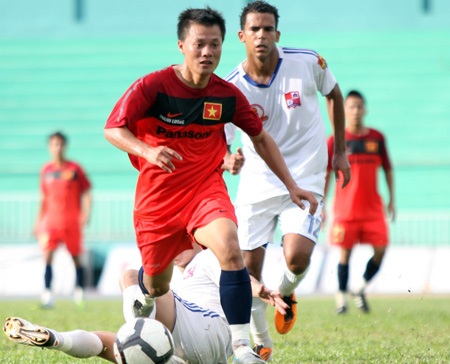 Chấn thương đe dọa thầy trò Falko Goetz - 1 Chấn thương đe dọa thầy trò Falko Goetz - 1