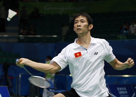 Tiến Minh dừng bước ngay vòng loại giải Singapore 2011 - 1 Tiến Minh dừng bước ngay vòng loại giải Singapore 2011 - 1