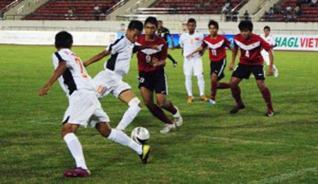 U16 Việt Nam thua đậm ở giải Đông Nam Á - 1 U16 Việt Nam thua đậm ở giải Đông Nam Á - 1