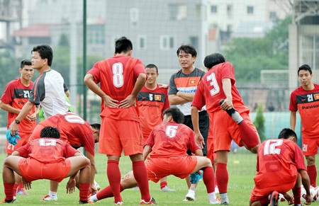 ĐT Việt Nam hối hả “luyện công” - 5 Bài: