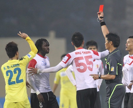 “Xem xét phương án mời trọng tài ngoại điều khiển V-League” - 1 “Xem xét phương án mời trọng tài ngoại điều khiển V-League”