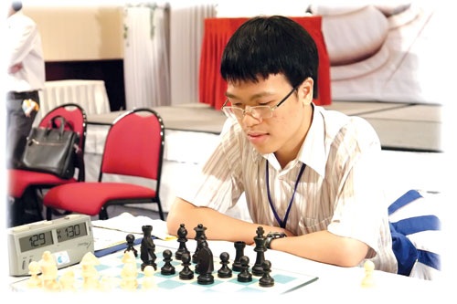 Quang Liêm có chiến thắng đầu tiên giải châu Á 2012 - 1 Quang Liêm có chiến thắng đầu tiên giải châu Á 2012