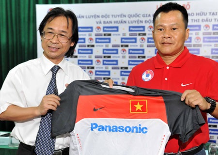 HLV Phan Thanh Hùng tiếp quản “ghế nóng”