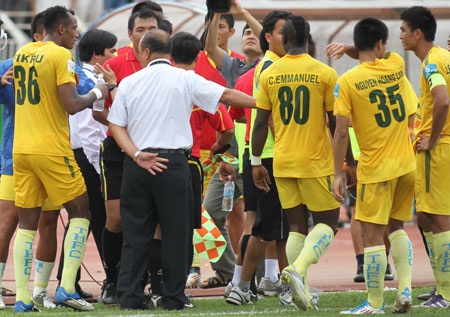 Hà Nội T&T buộc chủ nhà Thanh Hóa nếm “trái đắng”