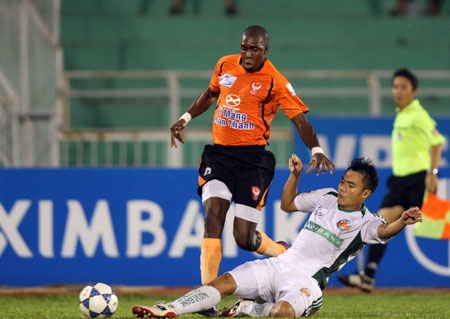 Văn Quyến xuất hiện, Sài Gòn XT vẫn không thể thắng - 2 Văn Quyến xuất hiện, Sài Gòn XT vẫn không thể thắng - 2