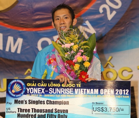 Tiến Minh đăng quang giải Việt Nam mở rộng 2012 - 2 Chức vô địch xứng đáng dành cho Tiến Minh (Ảnh: Sơn Dũng)