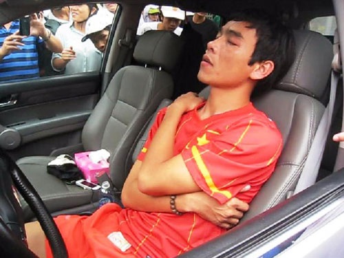 Thoát nghi án “phê thuốc”, Huy Hoàng đối diện án kỷ luật - 1 Ít người tin rằng Huy Hoàng chỉ say rượu khi gây ra tai nạn