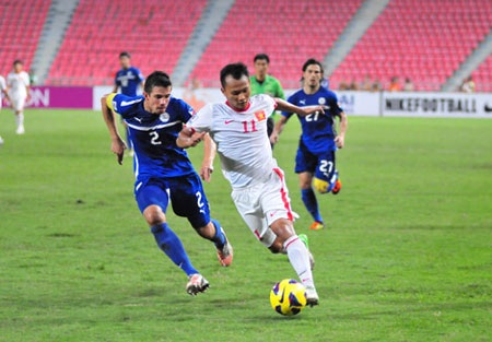 Thầy trò HLV Phan Thanh Hùng sẽ lách qua khe cửa hẹp? (Ảnh: An An)