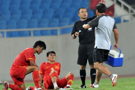 Công Vinh vắng mặt ở VFF Cup 2012 - 1 Mất Công Vinh là một tổn thất lớn cho tướng Hùng (Ảnh: Quang Thắng)