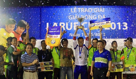 FC An Dương lên ngôi vô địch giải bóng đá Hà Nội - Larue Cup 2013 - 2 Chức vô địch xứng đáng dành cho FC An Dương