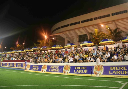 Những hoạt động bên lề sôi nổi là phần không thể thiếu của giải đấu