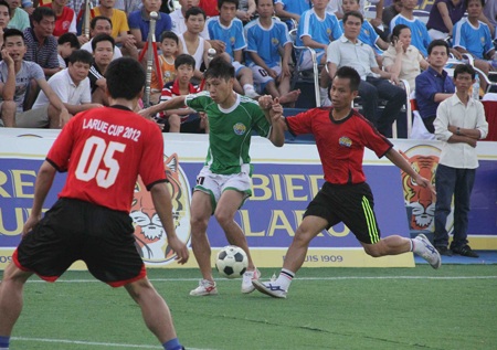 Giải bóng đá Larue Cup 2012 để lại những ấn tượng sâu đậm với người hâm mộ