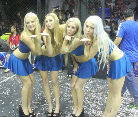 “Bóng đá đường phố” lần đầu tiên đến với Hà Nội - 3 Giải Tiger Street Football luôn tạo ra sức nóng với nhóm hoạt náo viên hấp dẫn